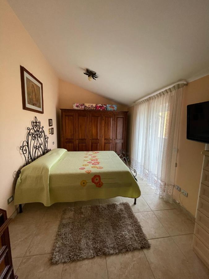 La Casa Di Flora Aeroporto Di Fiumicino Villa Bagian luar foto